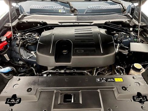 Used 2022 Land Rover Defender 110 X-Dynamic SE image 10