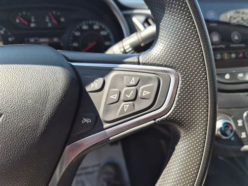 Used 2022 Chevrolet Malibu LT FWD image 19