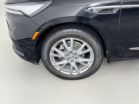 Used 2024 Buick Enclave Essence w/ Experience Buick Package image 27
