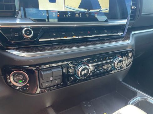 Used 2025 GMC Sierra 1500 Elevation w/ Elevation Premium Package image 18