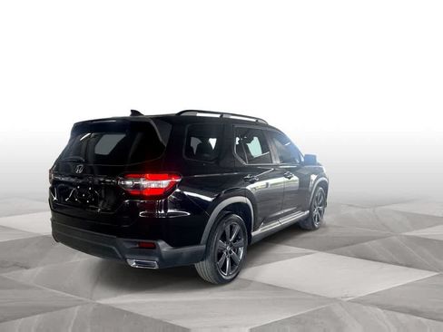 Used 2023 Honda Pilot Sport image 8