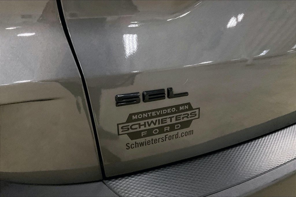 Certified 2022 Ford Escape SEL w/ SEL Stealth AWD Package image 8