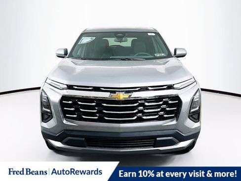 New 2026 Chevrolet Equinox LT image 2