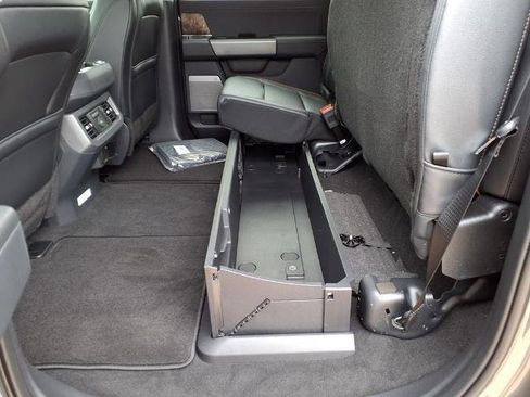 New 2026 Ford F250 Lariat w/ Black Appearance Package AWD/4WD image 62