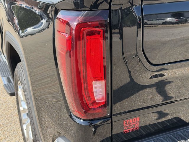 Used 2021 GMC Sierra 1500 SLT w/ SLT Premium Plus Package AWD/4WD image 6