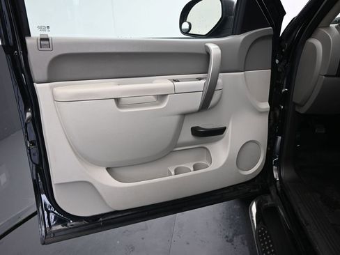 Used 2011 Chevrolet Silverado 1500 W/T w/ LS Package RWD image 16