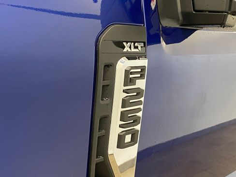 New 2026 Ford F250 XLT w/ FX4 Off-Road Package AWD/4WD image 8
