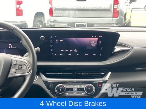 Used 2024 Buick Envista Sport Touring w/ Experience Buick Package FWD image 23