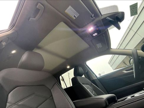 New 2026 Volkswagen Atlas SE image 26