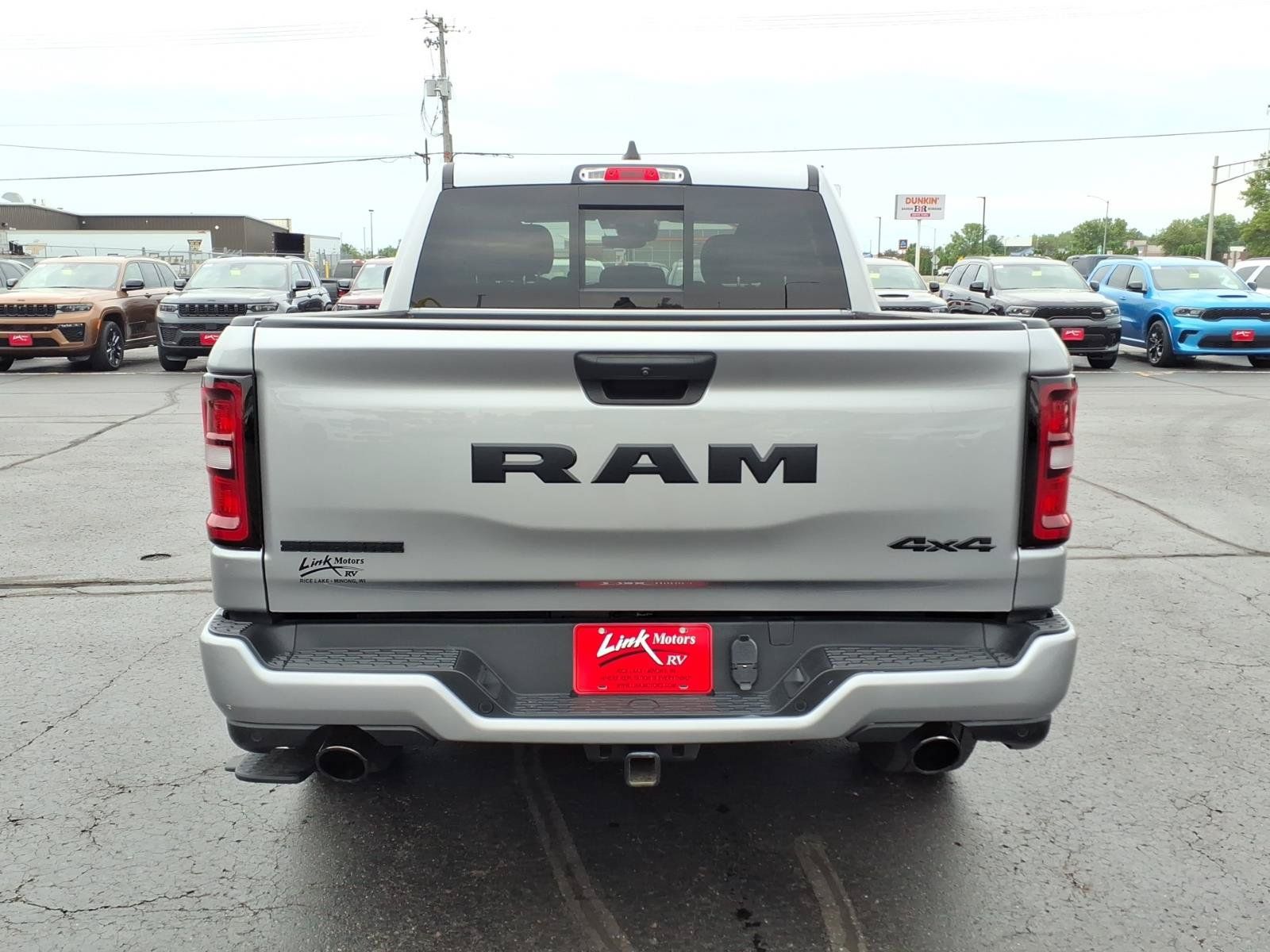 Used 2025 RAM 1500 Big Horn AWD/4WD image 5