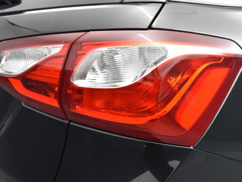 Used 2021 Chevrolet Equinox LT image 7