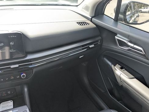 New 2026 Kia Sportage EX FWD image 16