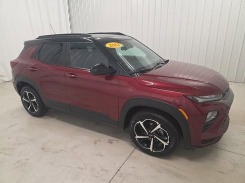 Used 2023 Chevrolet TrailBlazer RS AWD/4WD image 3