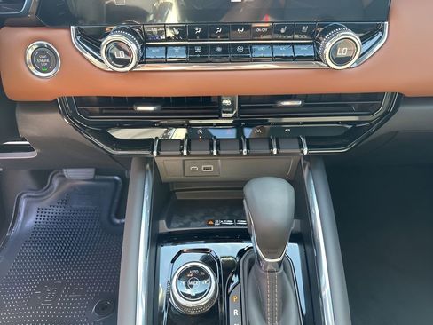 New 2026 GMC Canyon AT4 w/ AT4 Premium Package image 34