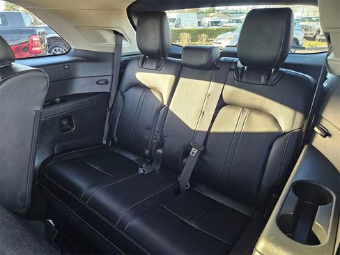 Used 2024 MAZDA CX-90 3.3 Turbo w/ Preferred Plus image 31