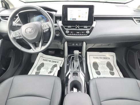 Certified 2023 Toyota Corolla Cross XLE image 20