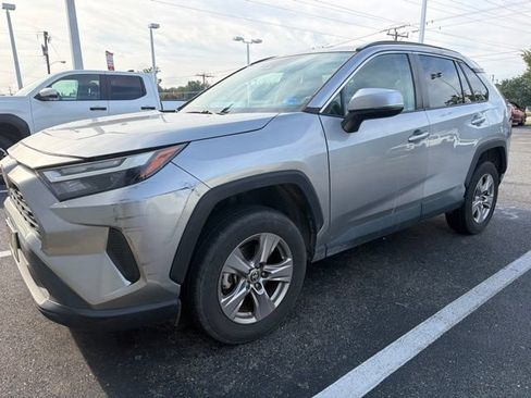 Used 2023 Toyota RAV4 XLE w/ Convenience Package FWD image 1
