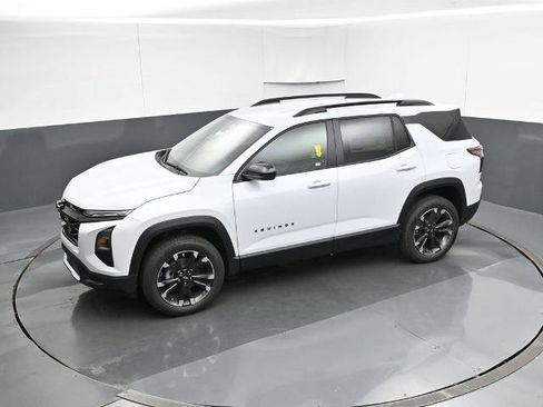 New 2026 Chevrolet Equinox RS w/ Convenience Package III image 18