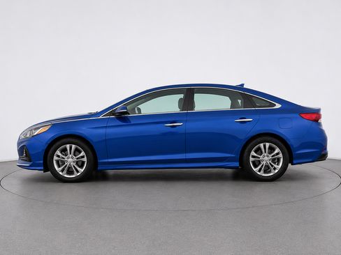 Used 2019 Hyundai Sonata SE FWD image 2