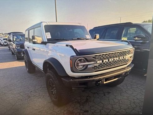Used 2024 Ford Bronco Badlands AWD/4WD image 5