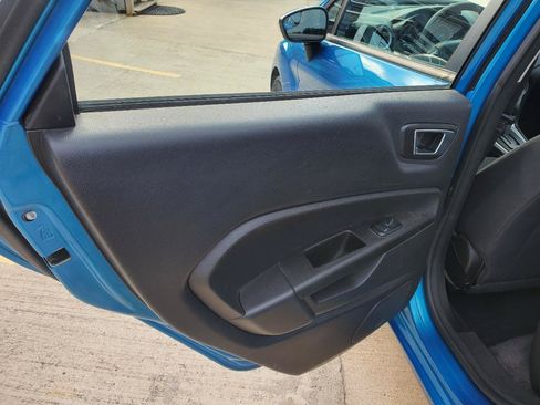 Used 2015 Ford Fiesta SE FWD image 13