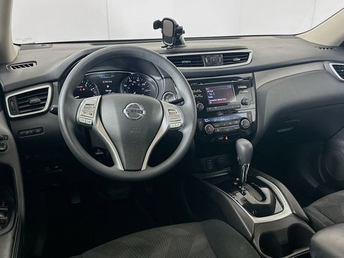 Used 2015 Nissan Rogue SV AWD/4WD image 18