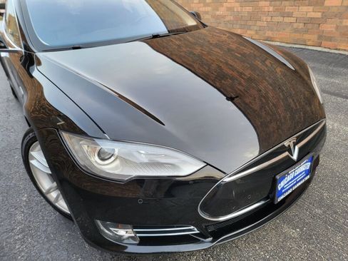 Used 2016 Tesla Model S 70D AWD/4WD image 32