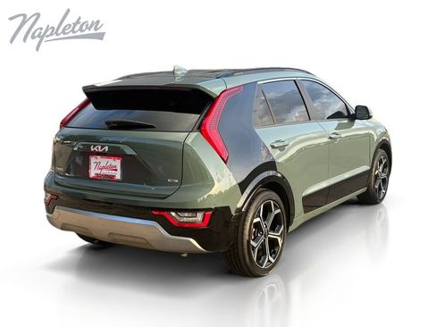 Used 2024 Kia Niro SX Touring FWD image 5