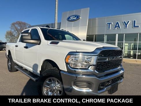 Used 2024 RAM 2500 Tradesman w/ Chrome Appearance Group image 3