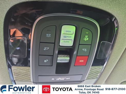 Used 2025 Hyundai Palisade Limited AWD/4WD image 26