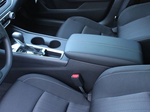 New 2025 Nissan Altima 2.5 S image 40