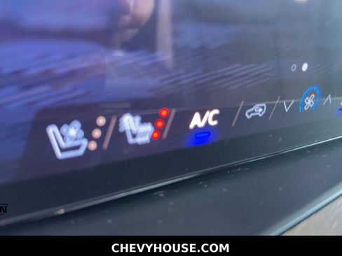 Used 2025 Chevrolet Tahoe High Country RWD image 35
