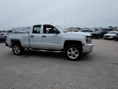 Certified 2016 Chevrolet Silverado 2500 W/T w/ Snow Plow Prep Package image 7