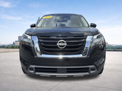 Used 2023 Nissan Pathfinder S AWD/4WD image 7