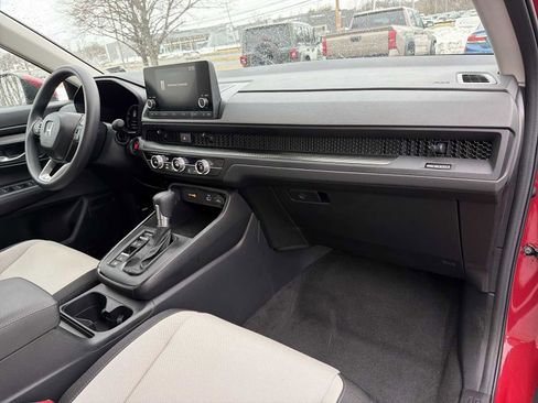 Used 2024 Honda CR-V LX image 16