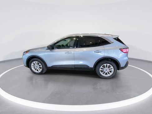 Used 2022 Ford Escape SE image 5