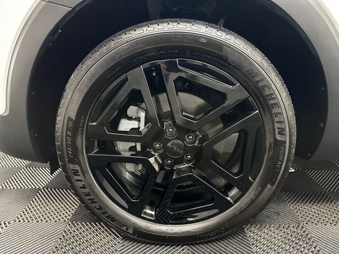 Used 2025 Kia Telluride EX X-Line AWD/4WD image 40