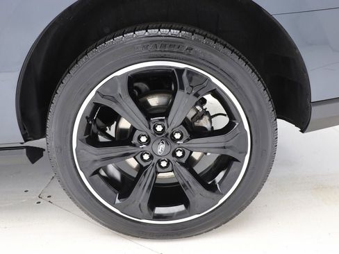 Used 2022 Ford Expedition Limited image 10