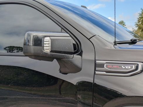 Used 2025 GMC Sierra 1500 AT4 w/ AT4 Premium Package AWD/4WD image 12