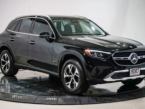 Certified 2025 Mercedes-Benz GLC 350e 4MATIC image 5