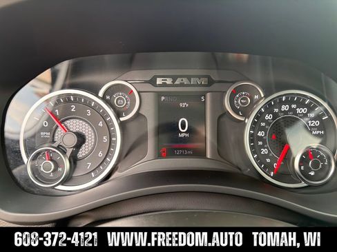 Used 2026 RAM 2500 Big Horn AWD/4WD image 15