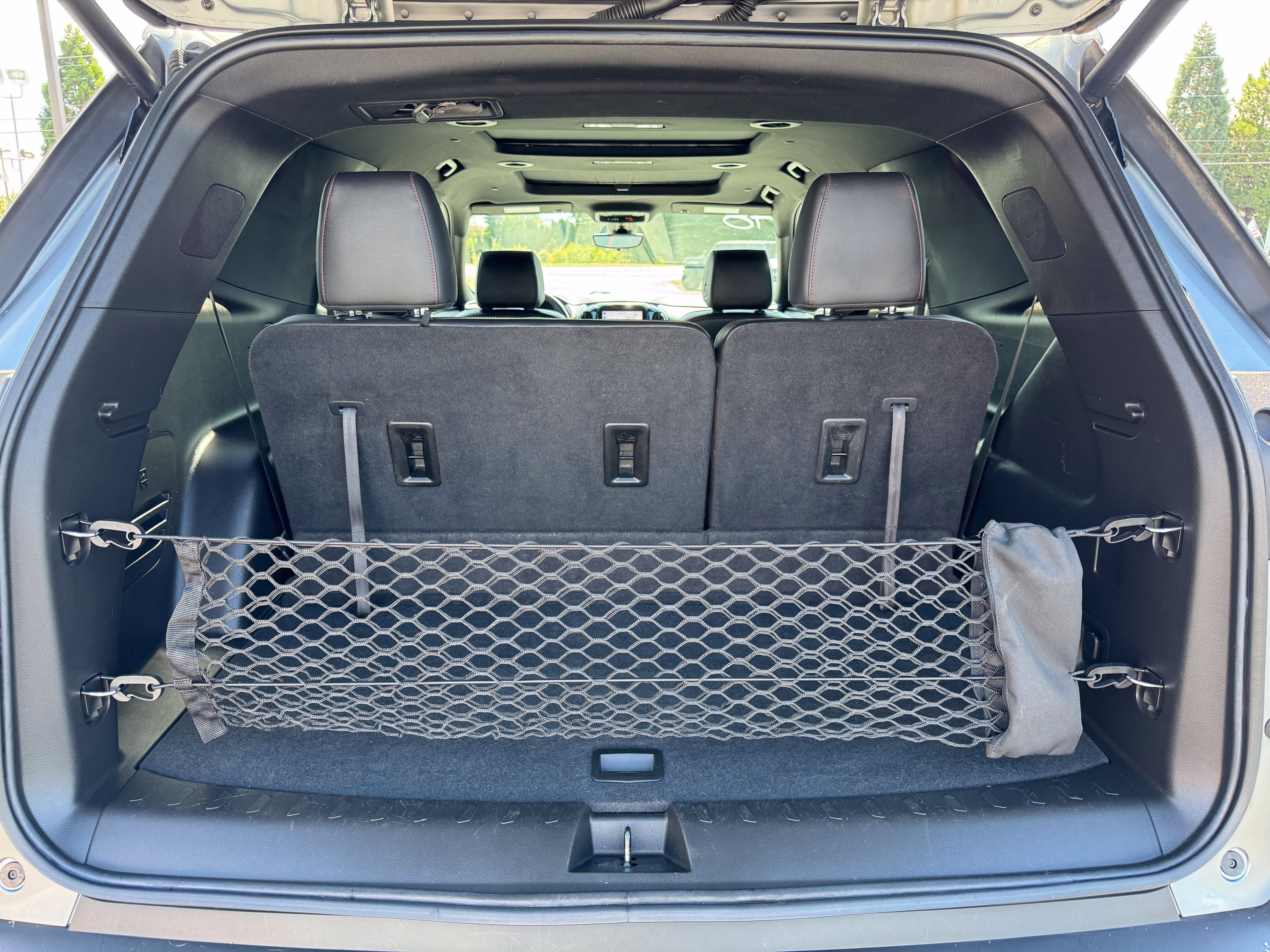 Used 2023 Chevrolet Traverse RS w/ LPO, Cargo Package AWD/4WD image 36