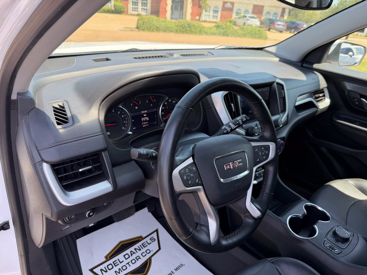 Used 2023 GMC Terrain SLT AWD/4WD image 12