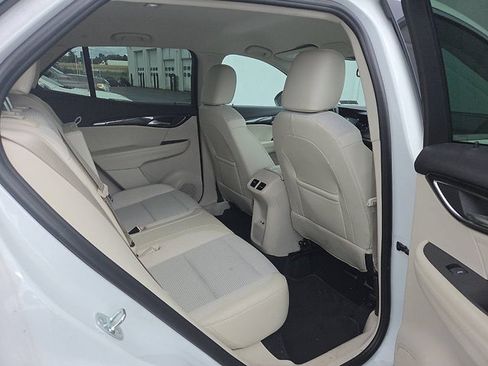 Used 2022 Buick Envision Preferred FWD image 15