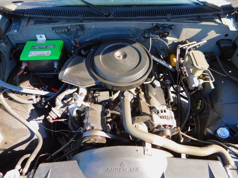 Used 1989 Chevrolet Silverado 3500 2WD Regular Cab image 24