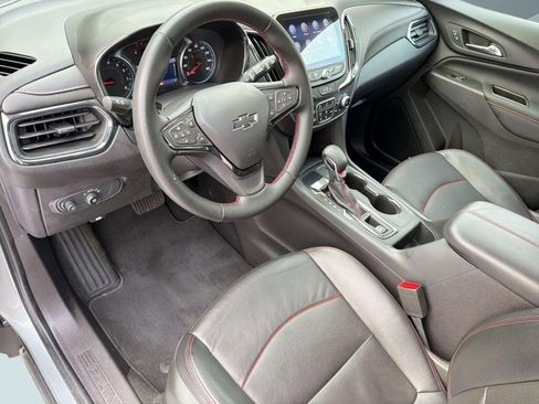 Certified 2024 Chevrolet Equinox RS w/ RS Leather Package FWD image 4