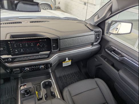 New 2026 GMC Sierra 1500 SLT AWD/4WD image 21