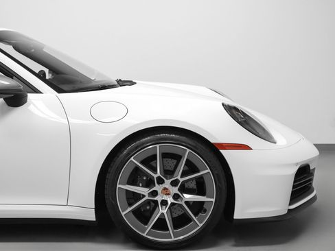 Certified 2026 Porsche 911 Carrera T RWD image 17