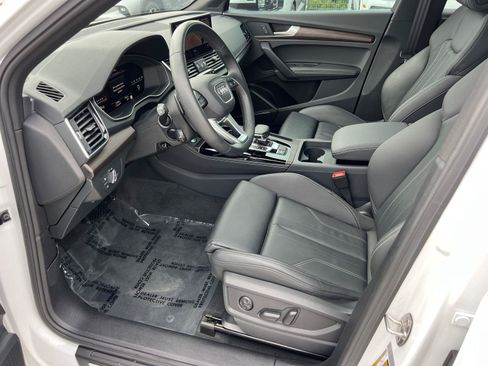 Certified 2024 Audi Q5 2.0T Premium Plus AWD/4WD image 9