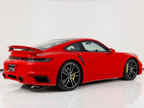 Used 2021 Porsche 911 Turbo S image 3